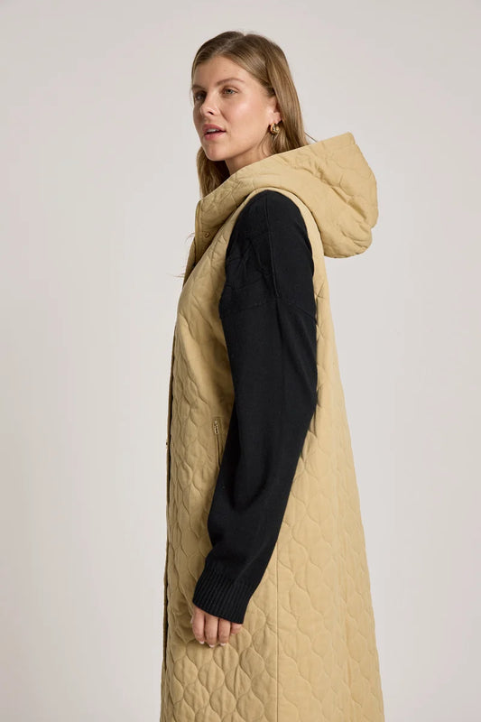Eb + Ive - Sansi Quilted Long Vest - Dune