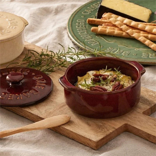 Assemble Brie Baker – Burgundy
